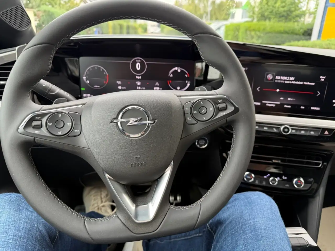 Opel Mokka Ultimate 1.2 Turbo Leder+Kamera+Carplay — Vehicle gallery 9