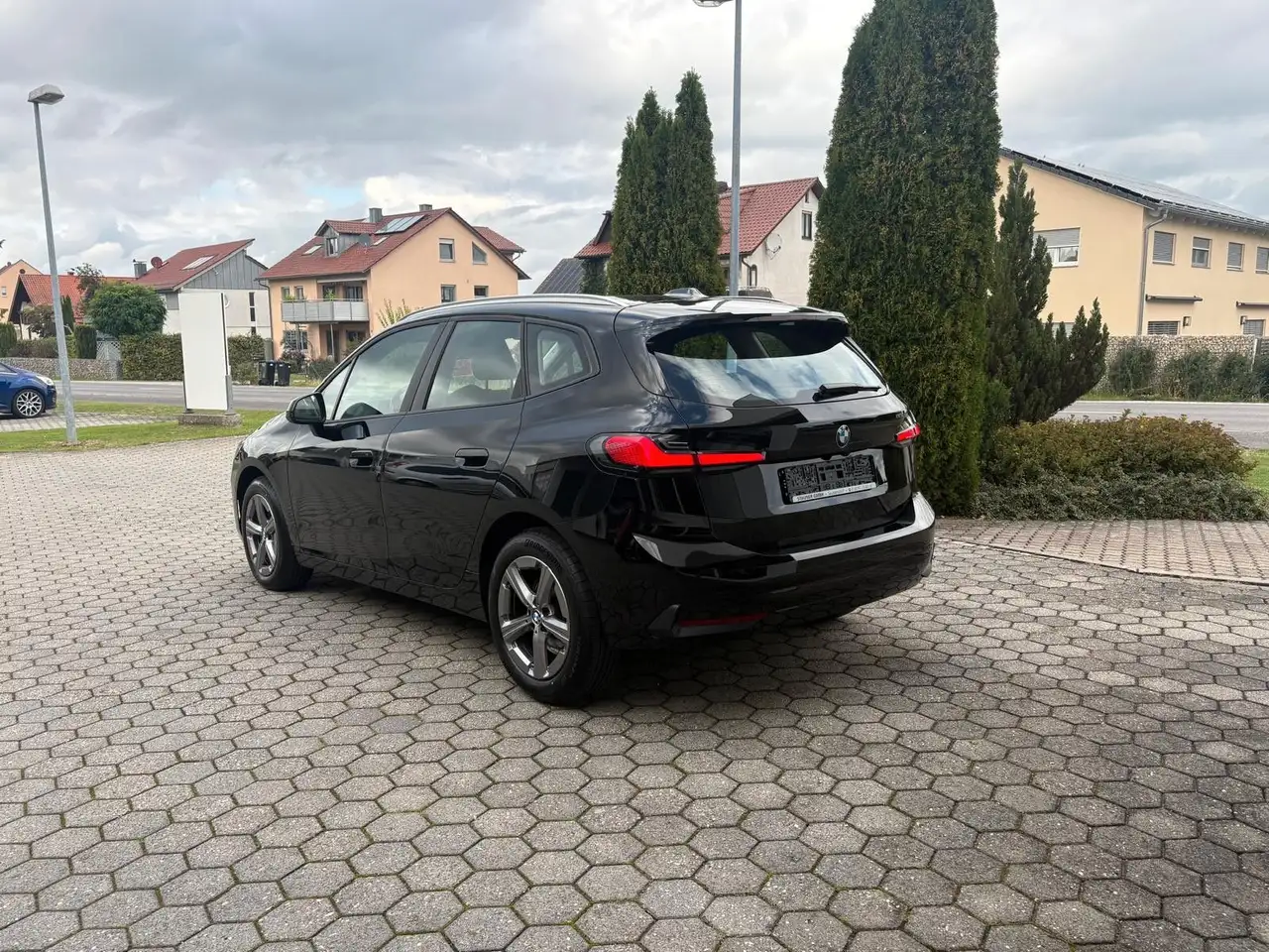 BMW 218 i Active Tourer MEMORY HARMAN/K. MASSAGE LED — معرض صور السيارة 3