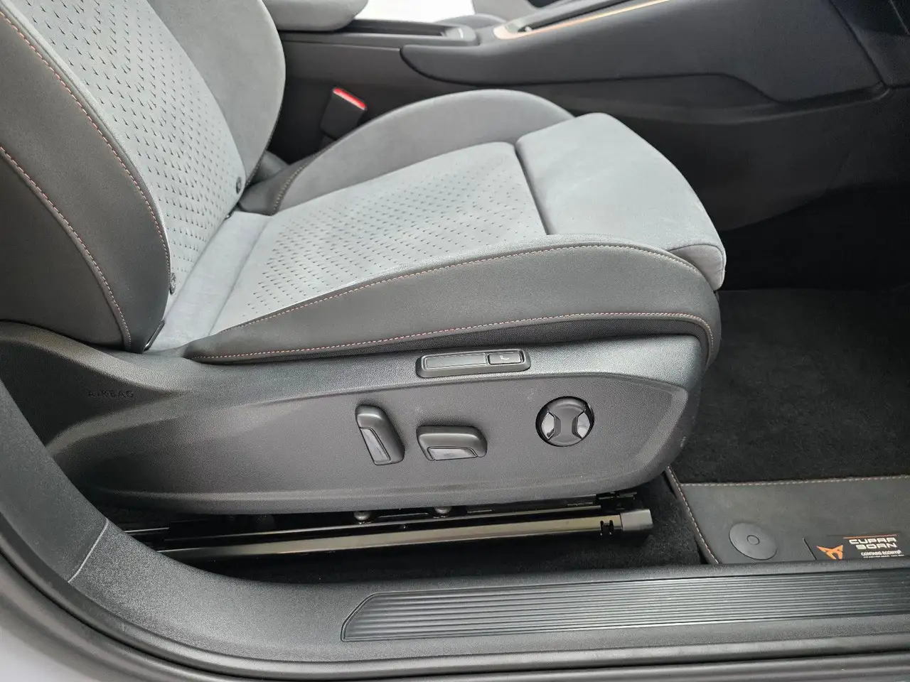 CUPRA Born 170 kW Edition Dynamic Sitzheizung ACC Navi — Vehicle gallery 16