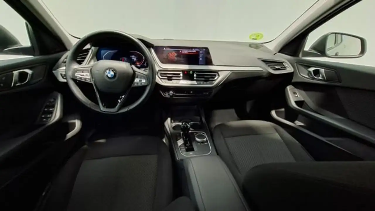 BMW 116 118dA — Vehicle gallery 11