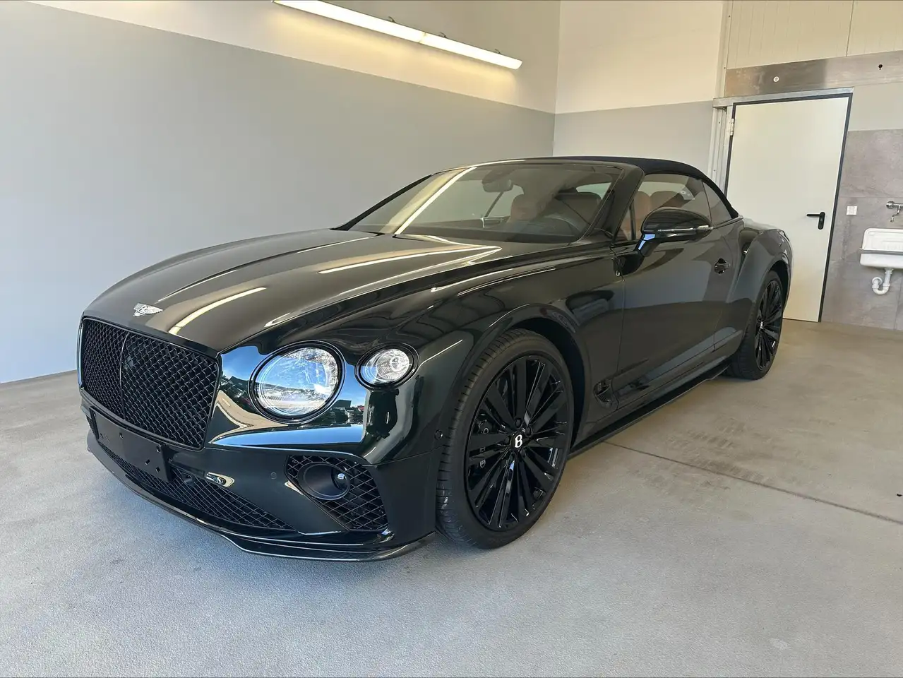Bentley Continental GTC Speed W12 Naim+CarbonCeramic+Night+22+MidnightE... — Vehicle gallery 9