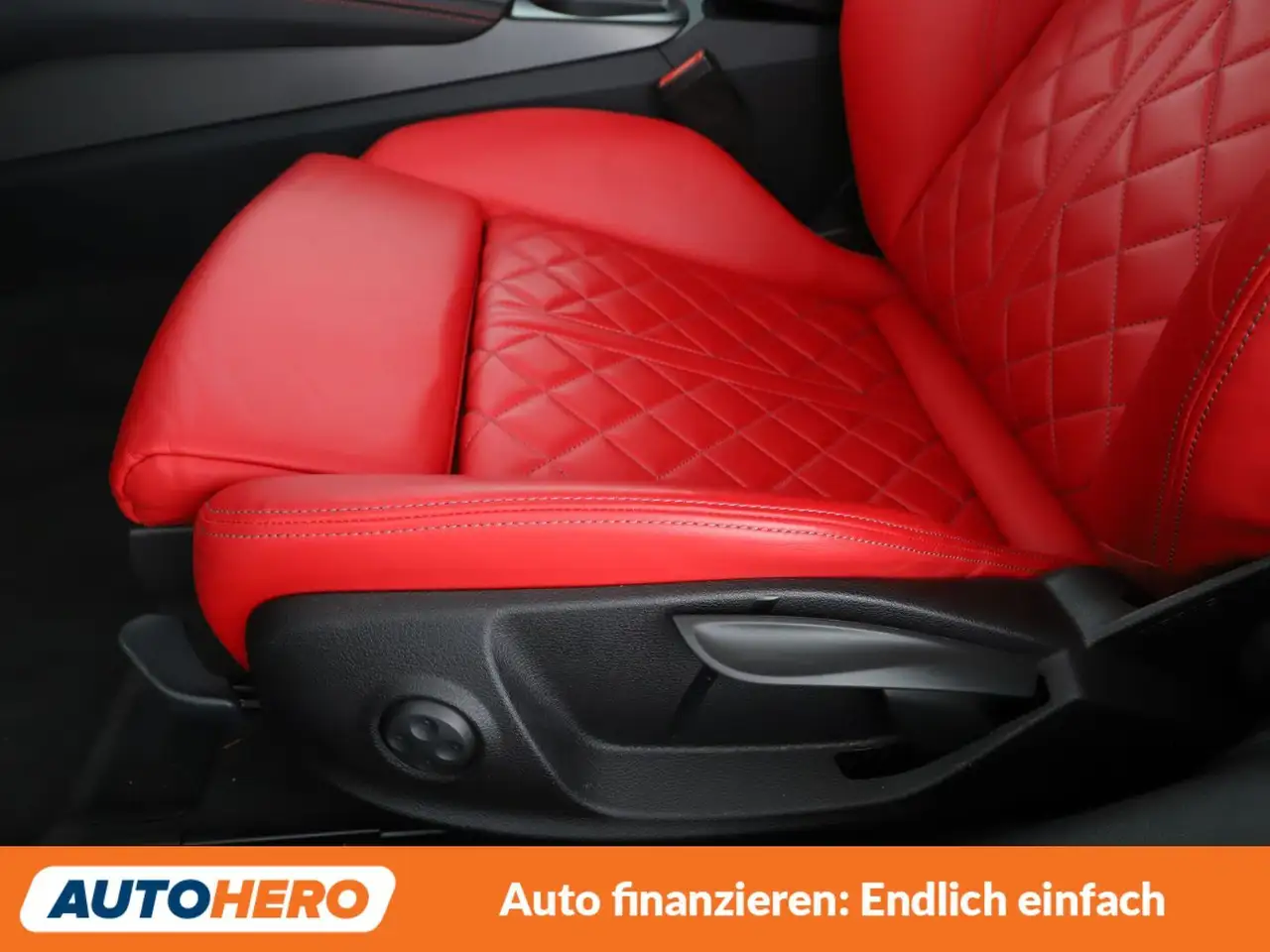 Audi TTS 2.0 TFSI quattro Aut.*EXCLUSIVE*MATRIX*VC*TEMPO* — Galería del vehículo 29