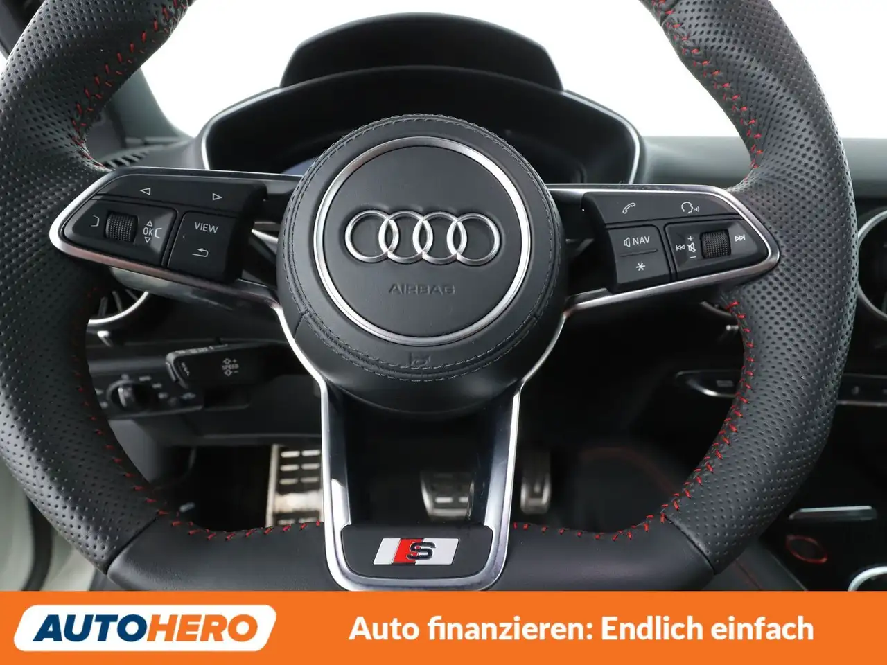 Audi TTS 2.0 TFSI quattro Aut.*EXCLUSIVE*MATRIX*VC*TEMPO* — Galería del vehículo 19