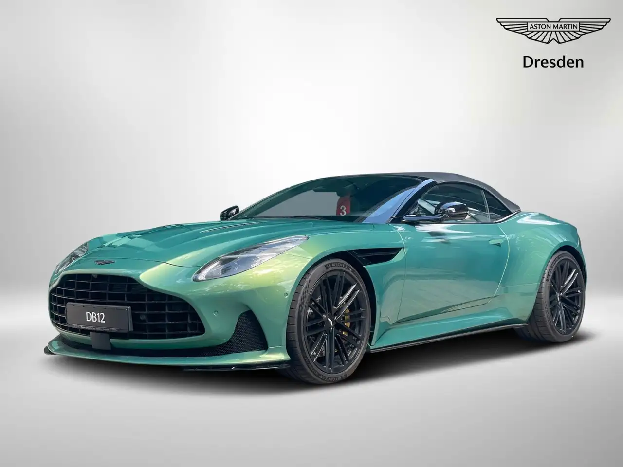 Aston Martin DB12 4.0 V8 Volante — Galería del vehículo 2