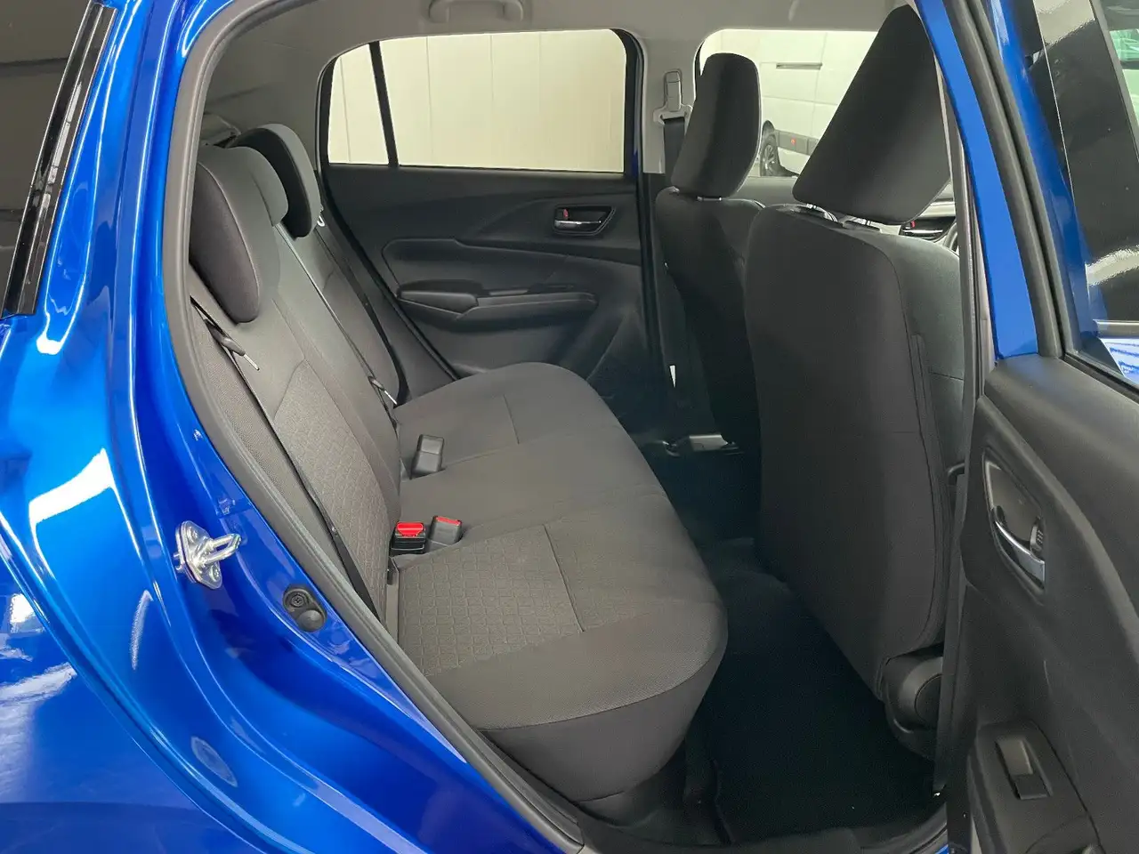 Suzuki Swift 1.2 DUALJET HYBRID Comfort+ — معرض صور السيارة 10