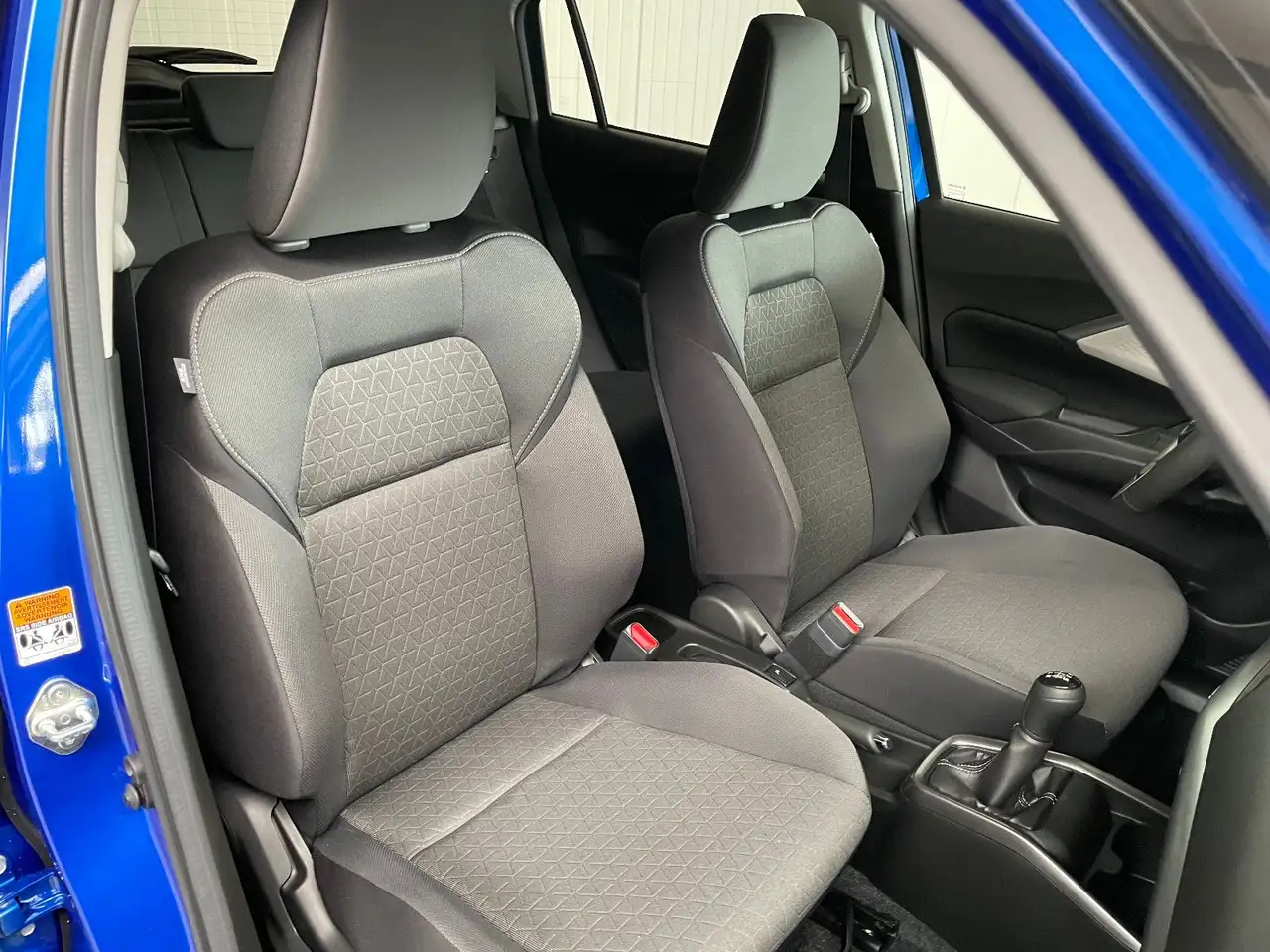 Suzuki Swift 1.2 DUALJET HYBRID Comfort+ — معرض صور السيارة 8