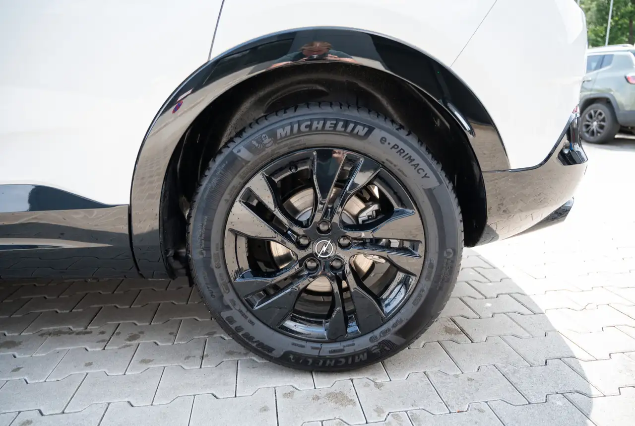 Opel Grandland GS 48V Hybrid 1.2 Turbo 136 e-DTC6 MHEV — Galerie du véhicule 18