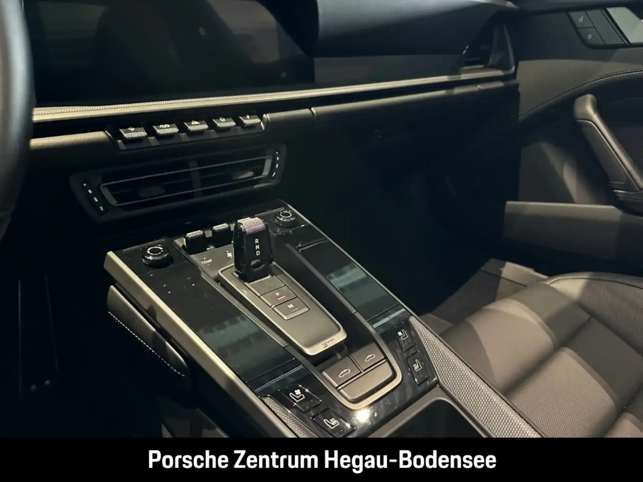 Porsche 992 (911) Targa 4/Sport Chrono/Sportabgasanlage/BOSE — Vehicle gallery 24