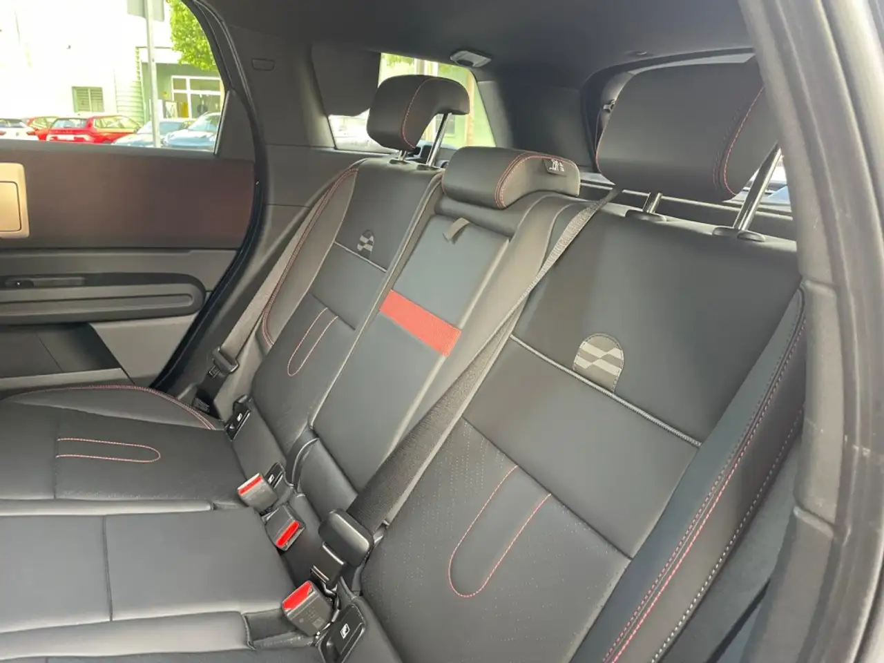 MINI John Cooper Works Countryman ALL4 AUT. — Vehicle gallery 21