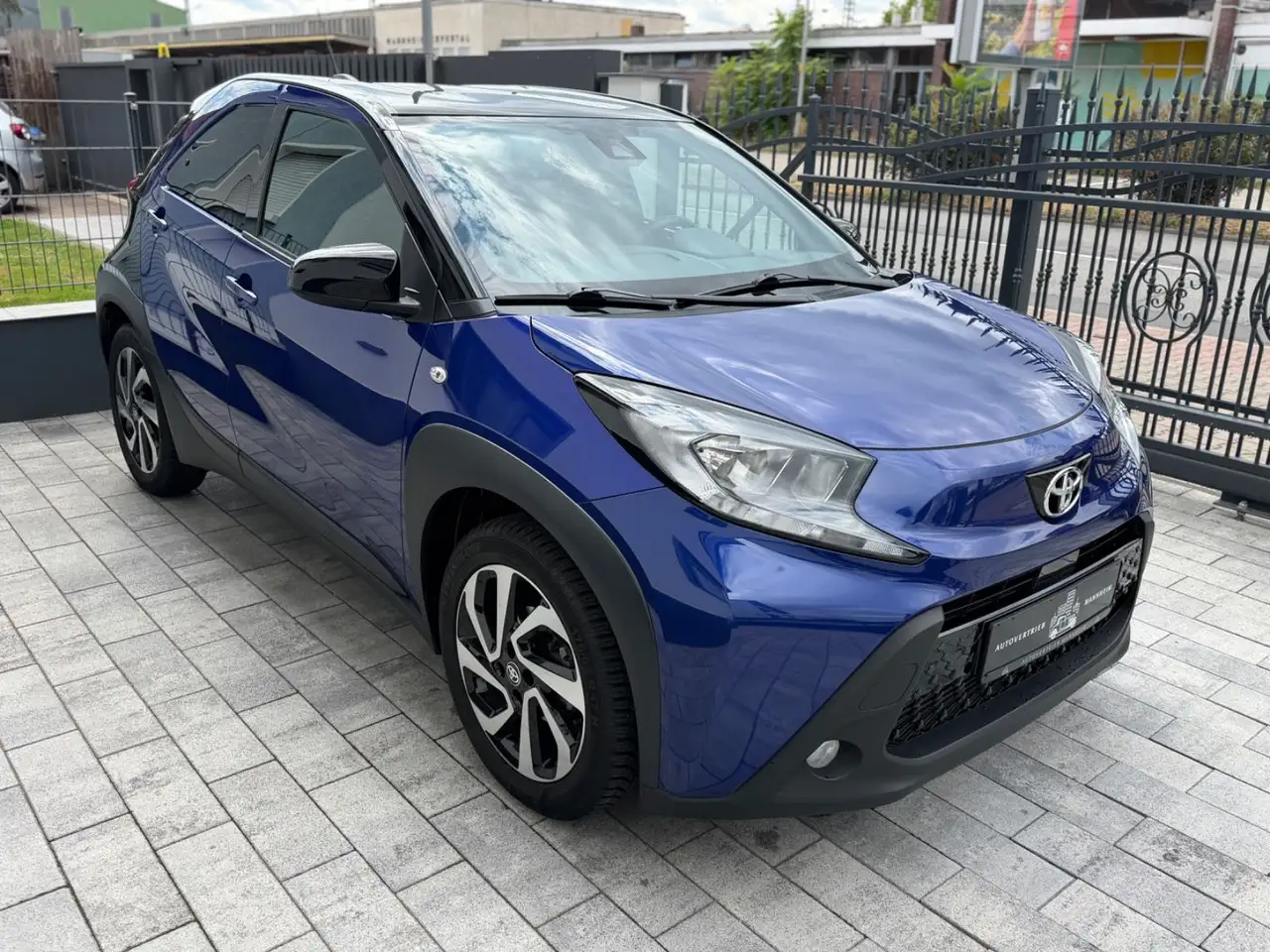 Toyota Aygo X Pulse /ACC/KAMERA/CARPLAY/SHZ — معرض صور السيارة 3
