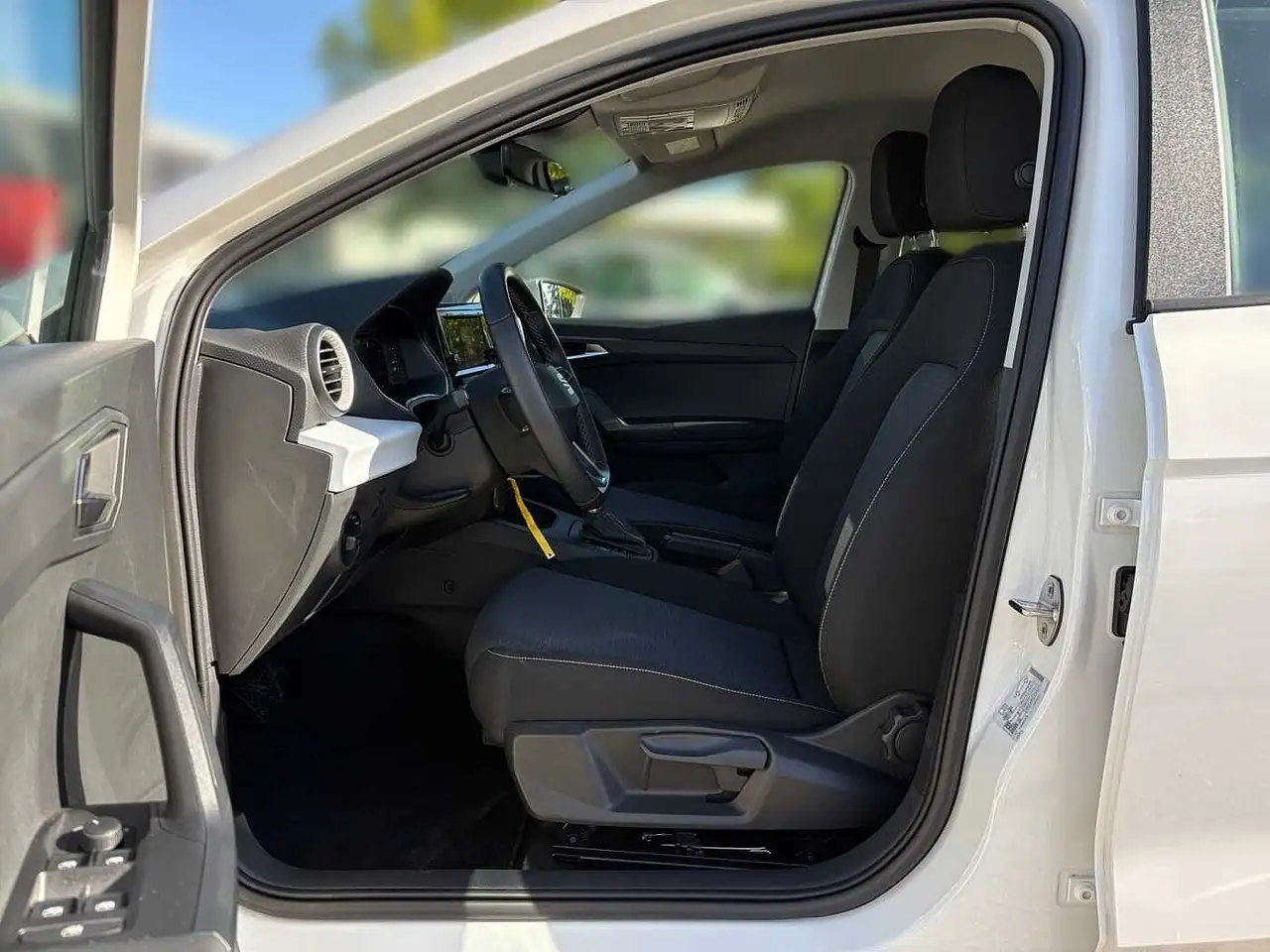 SEAT Ibiza 1.0 TSI S&S DSG Style Edition Garantie 1.Hand Priv — معرض صور السيارة 13