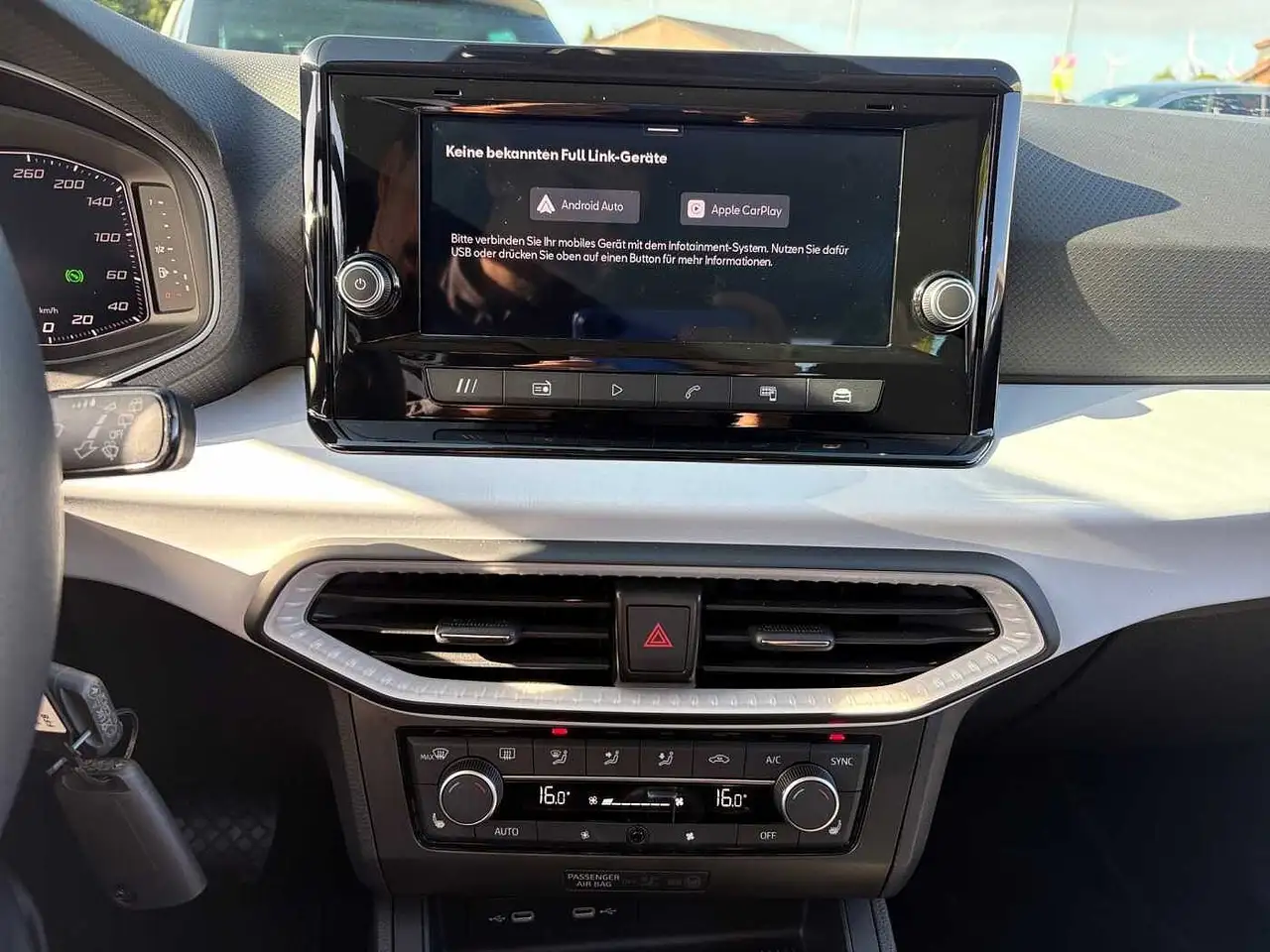SEAT Ibiza 1.0 TSI S&S DSG Style Edition Garantie 1.Hand Priv — معرض صور السيارة 30