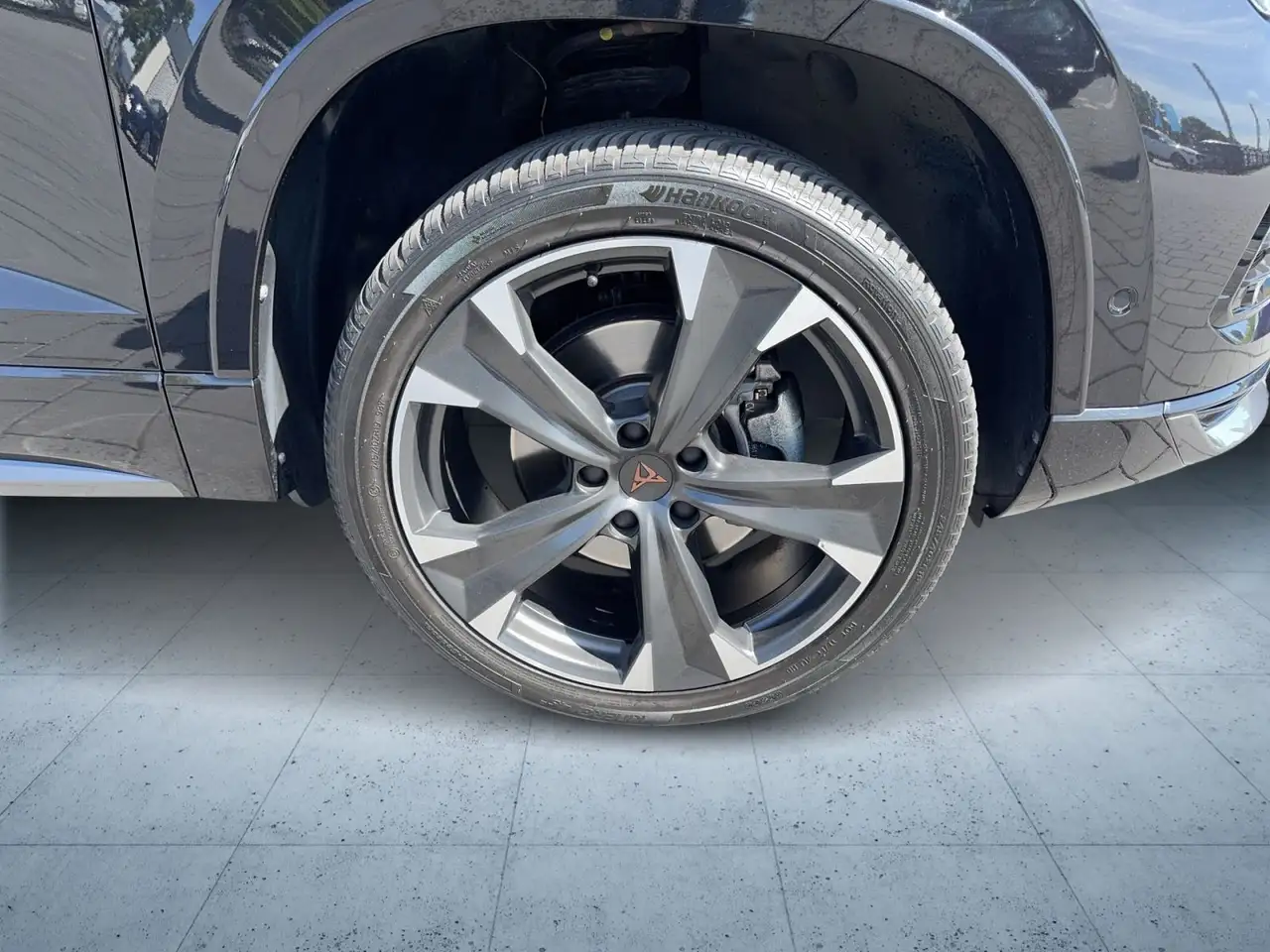 CUPRA Ateca 2.0 TSI 4D AHK/ACC/360/Nav/LED/19"/Beats/S — Vehicle gallery 8