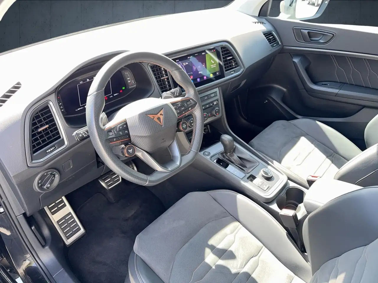 CUPRA Ateca 2.0 TSI 4D AHK/ACC/360/Nav/LED/19"/Beats/S — Vehicle gallery 10