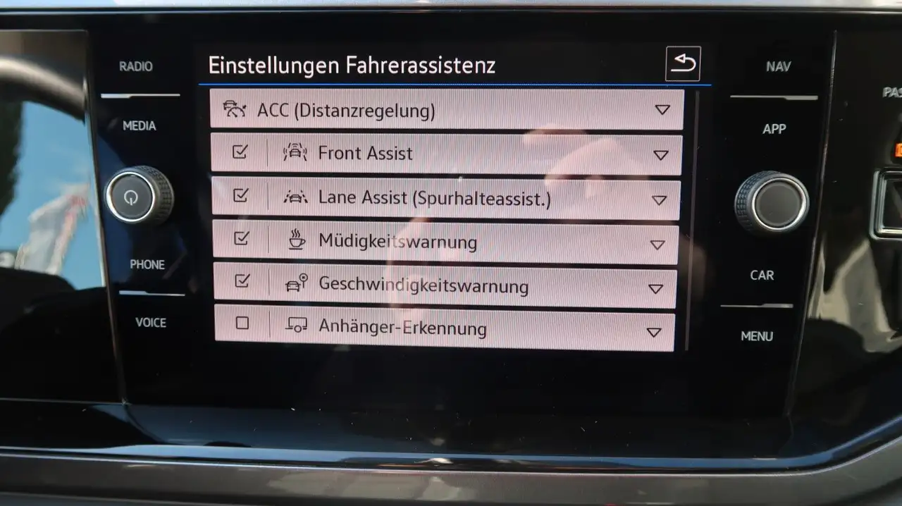 Volkswagen Polo 1,0 TSI Style +AHK +Navi +ACC +APP +RFK — Galerie du véhicule 11