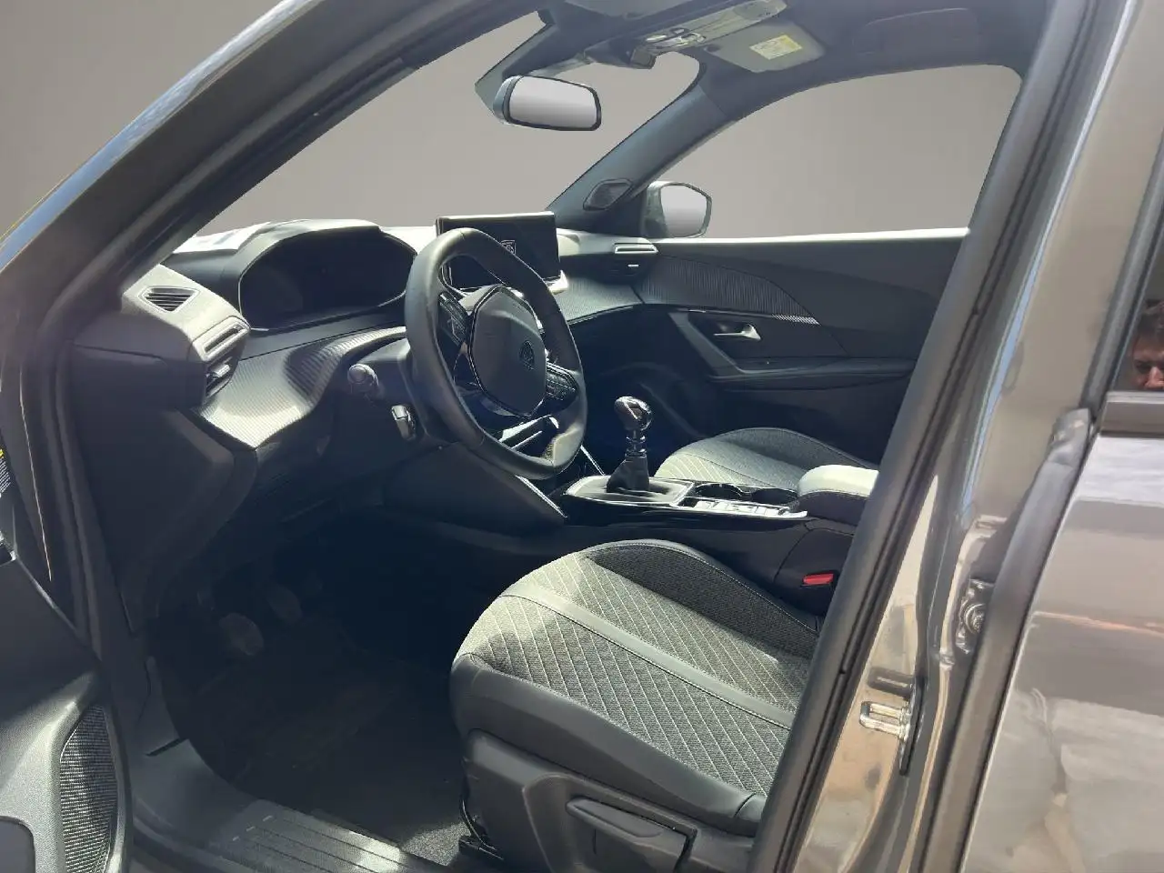 Peugeot 2008 Allure — Galería del vehículo 9