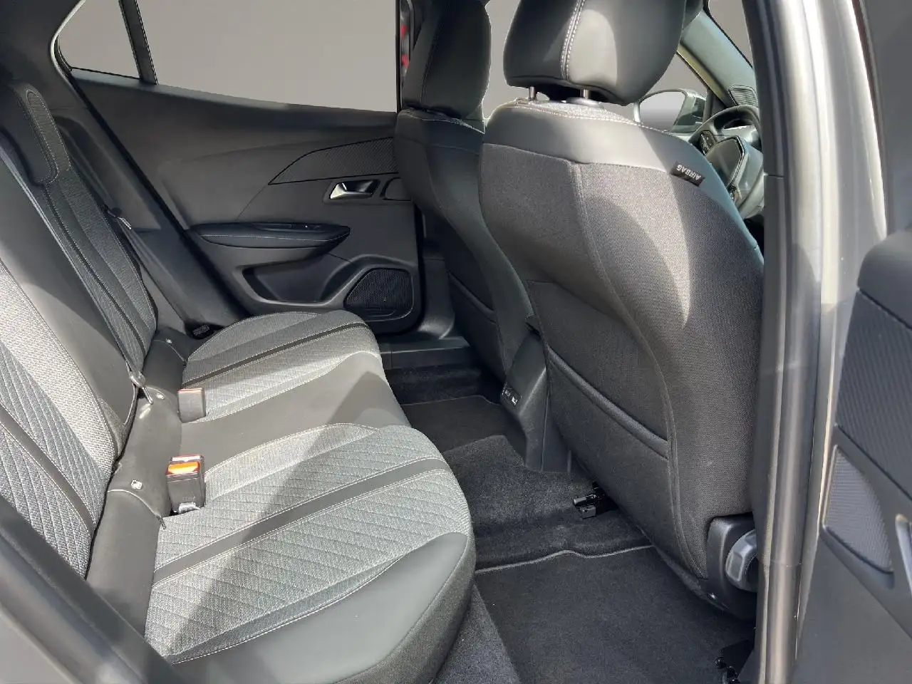 Peugeot 2008 Allure — Galería del vehículo 19