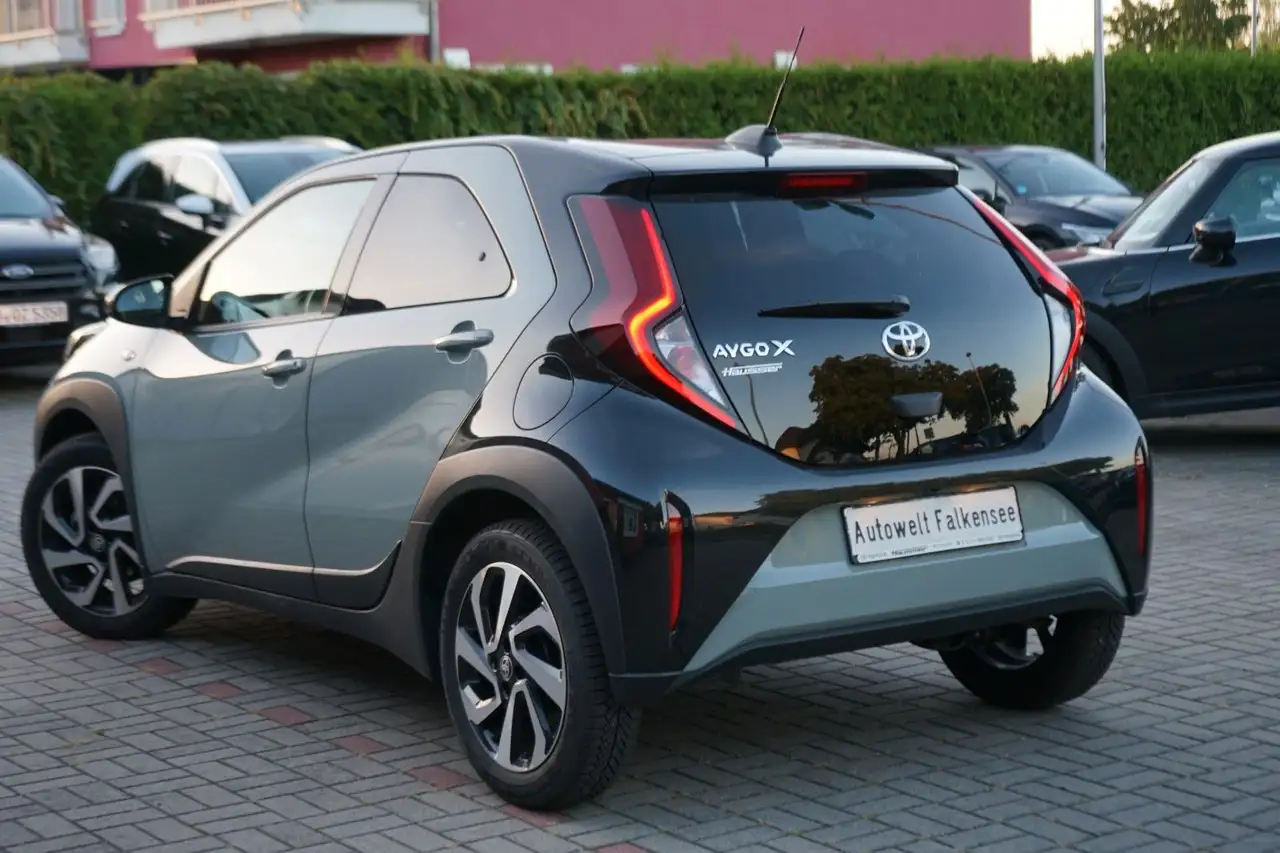 Toyota Aygo 1.0-l-VVT-i Team D S-CVT — معرض صور السيارة 23