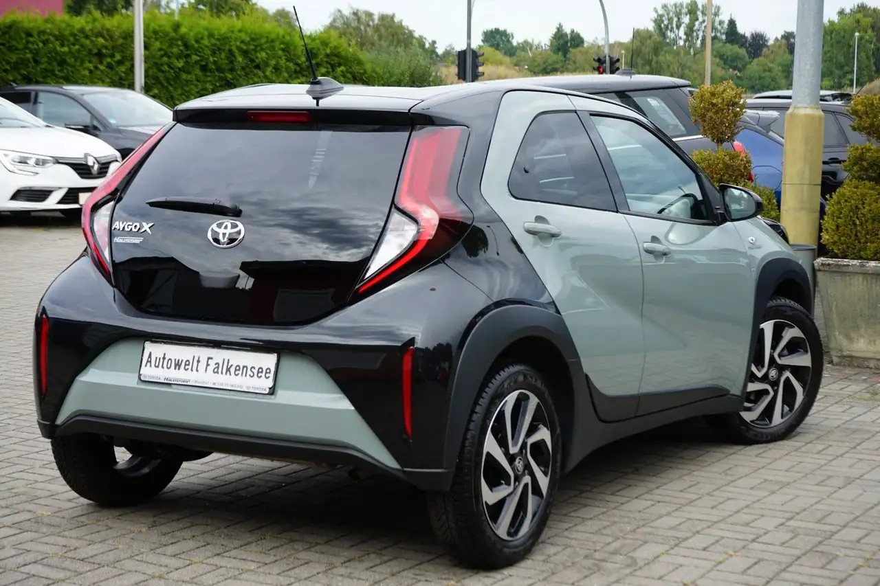 Toyota Aygo 1.0-l-VVT-i Team D S-CVT — معرض صور السيارة 7