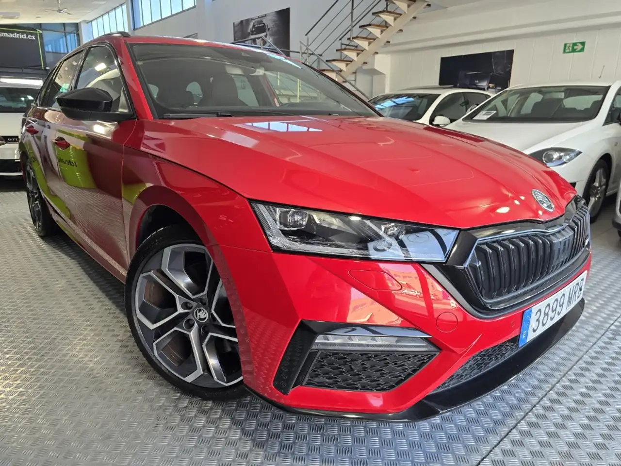 Skoda Octavia Combi 2.0 TSI RS DSG 180kW — معرض صور السيارة 3