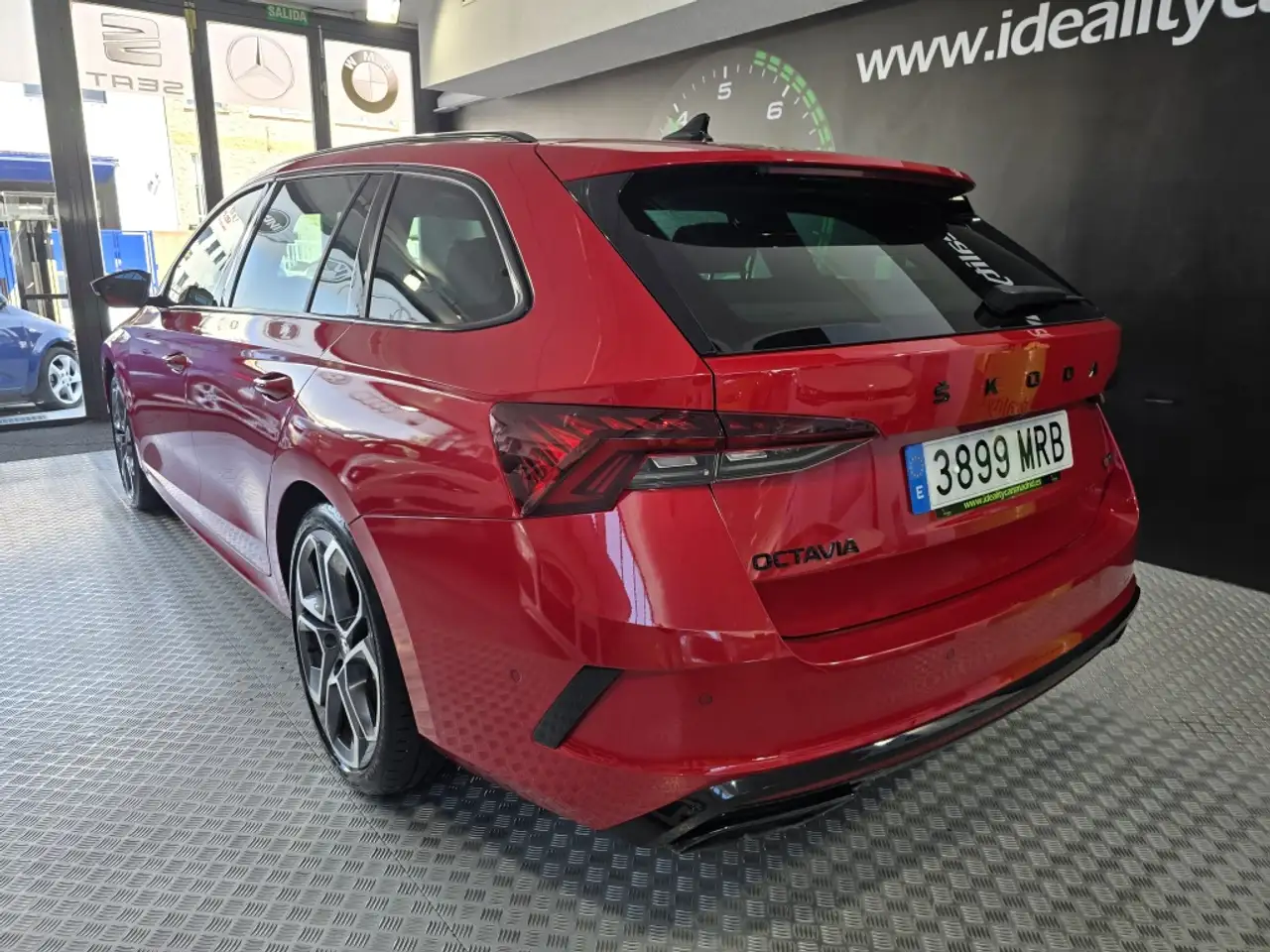 Skoda Octavia Combi 2.0 TSI RS DSG 180kW — معرض صور السيارة 10