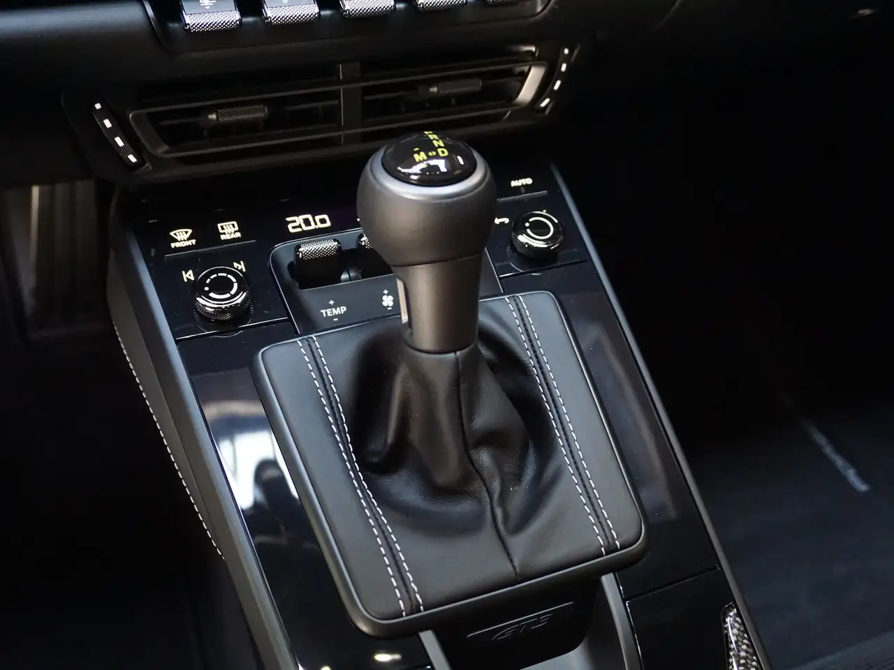 Porsche 992 GT3 Touring PTS Carbon PCCB Lift PDLS+ PPF — معرض صور السيارة 12