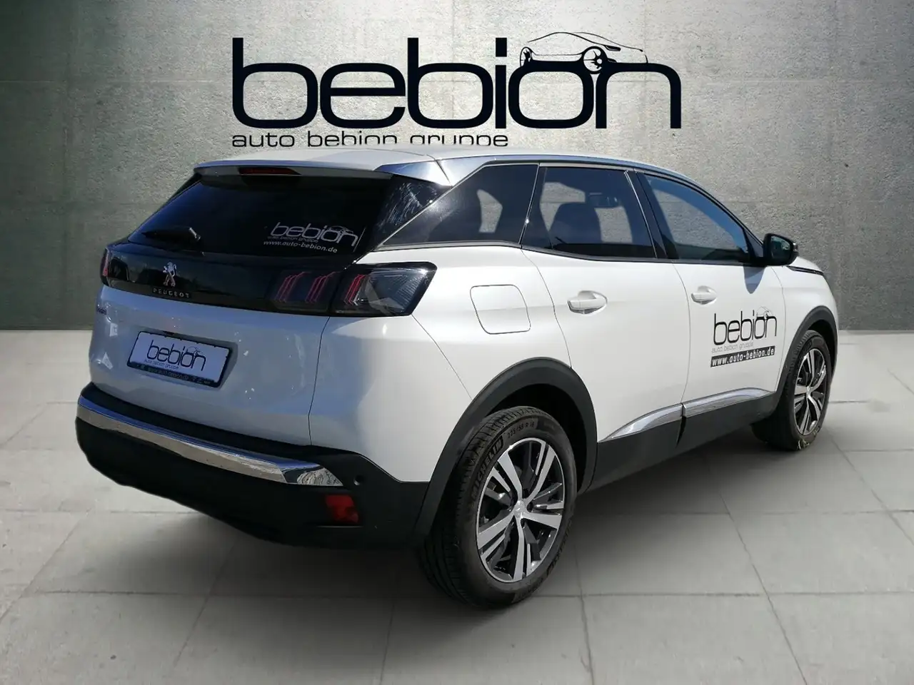 Peugeot 3008 1.2 136 e-DSC6 Allure Pack Navi PDC LED — Galerie du véhicule 12