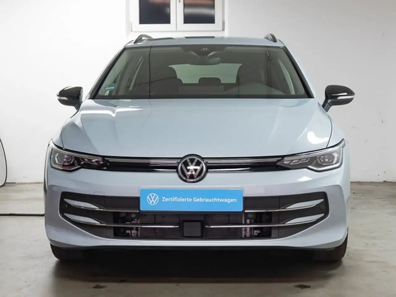 Volkswagen Golf Variant Golf VIII Variant 1.5 eTSI DSG GOAL LED KLIMA — Galería del vehículo 4