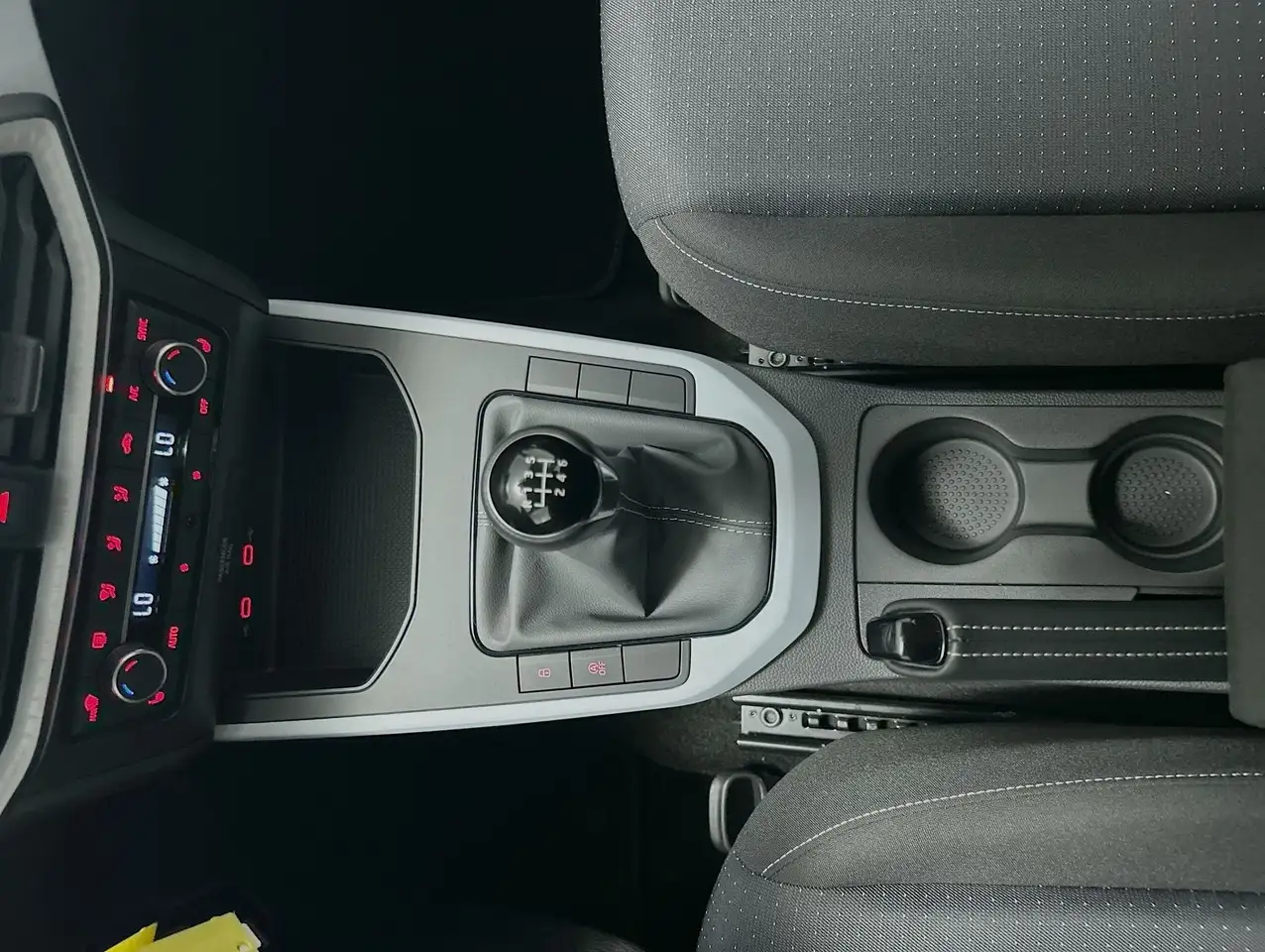 SEAT Arona 1.0 TSI Style Edition CarPlay LED Sitzh — Galería del vehículo 19