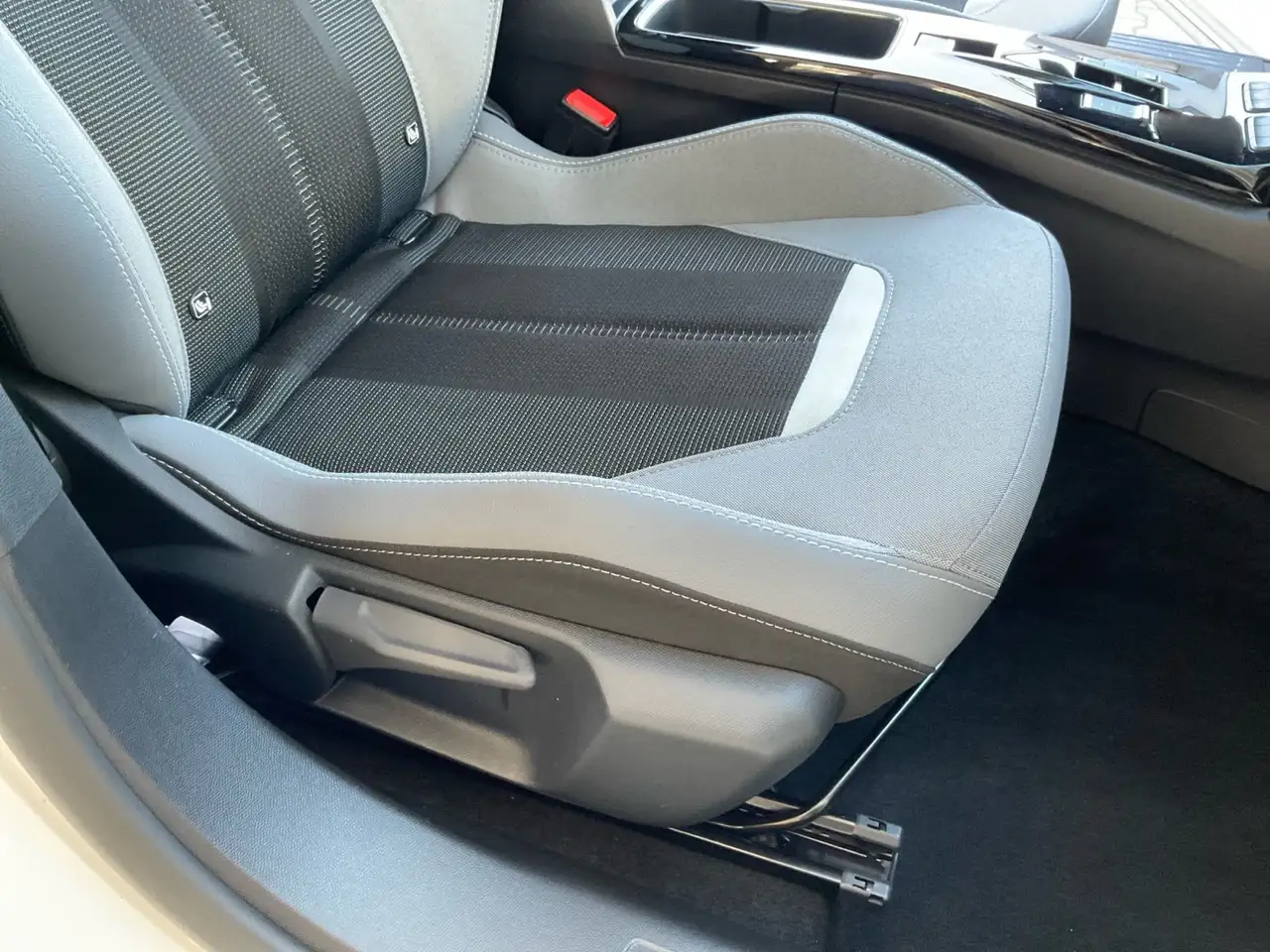 Opel Mokka Elegance Navi Kamera, Winterpaket, DAB+,... — Vehicle gallery 29