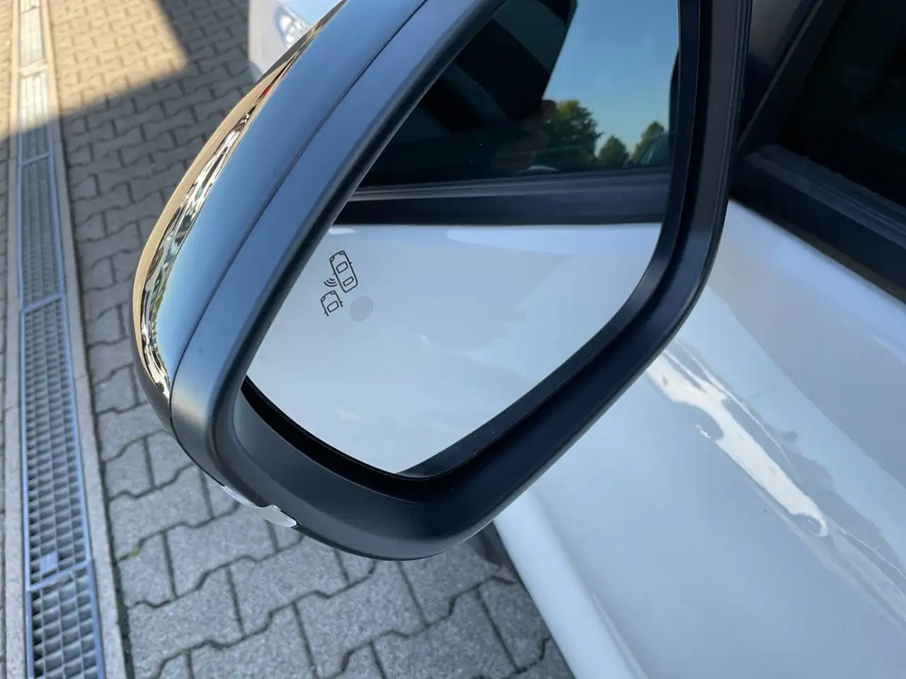 Opel Mokka Elegance Navi Kamera, Winterpaket, DAB+,... — Vehicle gallery 27