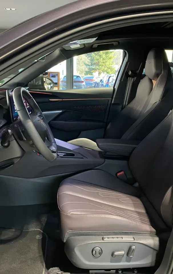 CUPRA Terramar VZ 1.5e-Hybrid 200kW (272PS) 6-Gang-DSG Klima — Vehicle gallery 9