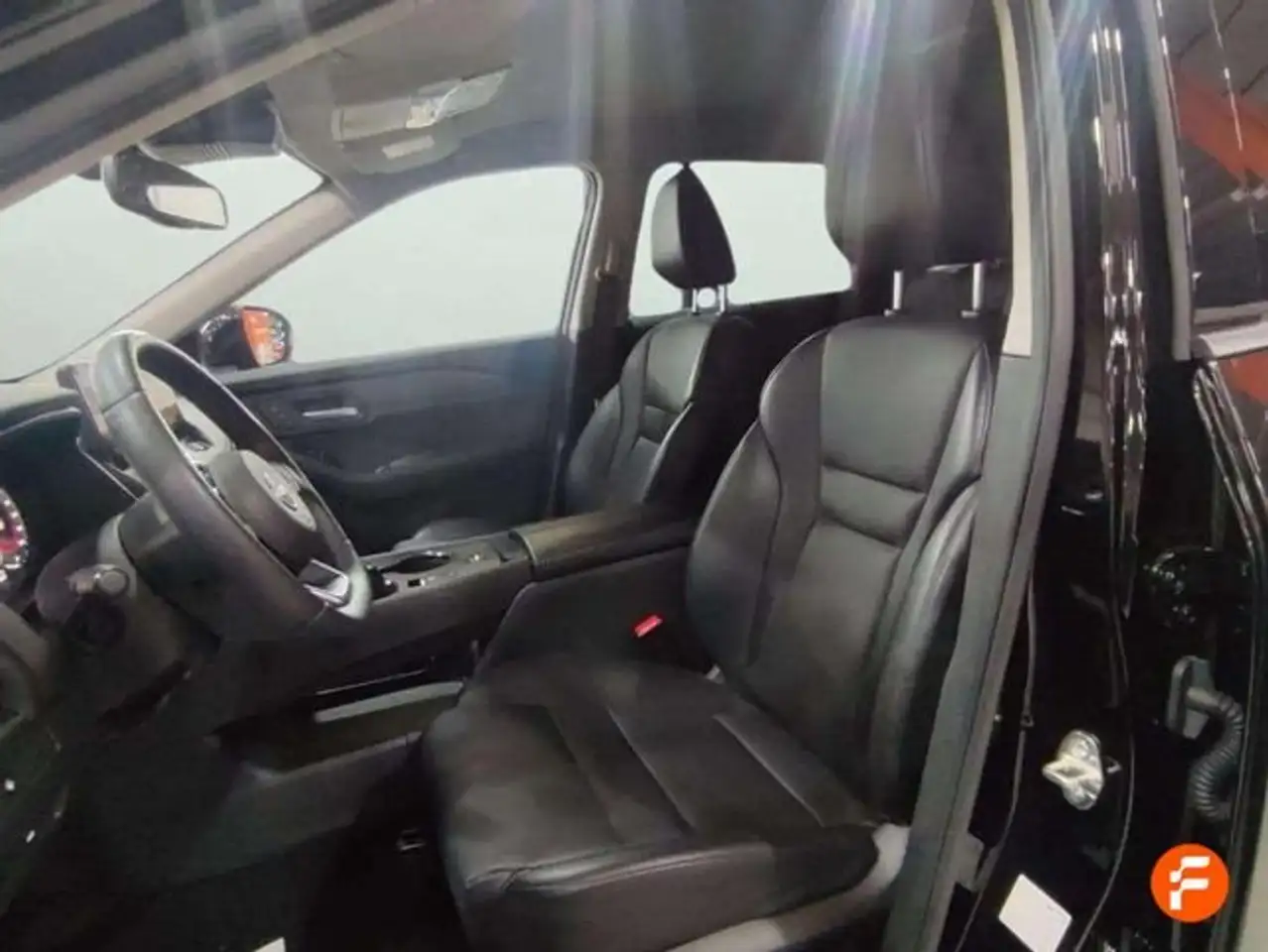 Nissan X-Trail 5pl 1.5 e-POWER 152kW 4x2 A/T N-Connecta — معرض صور السيارة 23