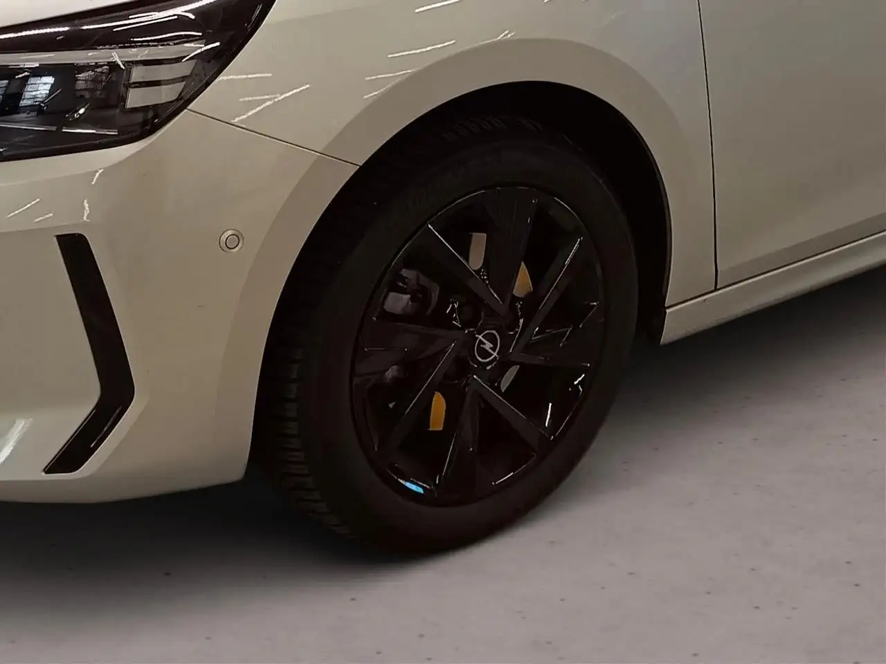 Opel Corsa F GS*KAMERA*SITZHEIZUNG*CARPLAY*LED*PDC* — معرض صور السيارة 12