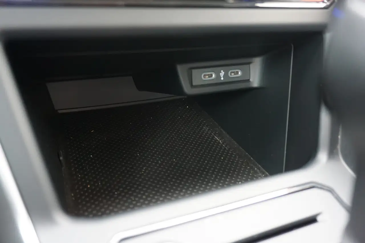 Volkswagen Taigo 1.0 TSI DSG Matrix Kamera App-Connect — Vehicle gallery 24