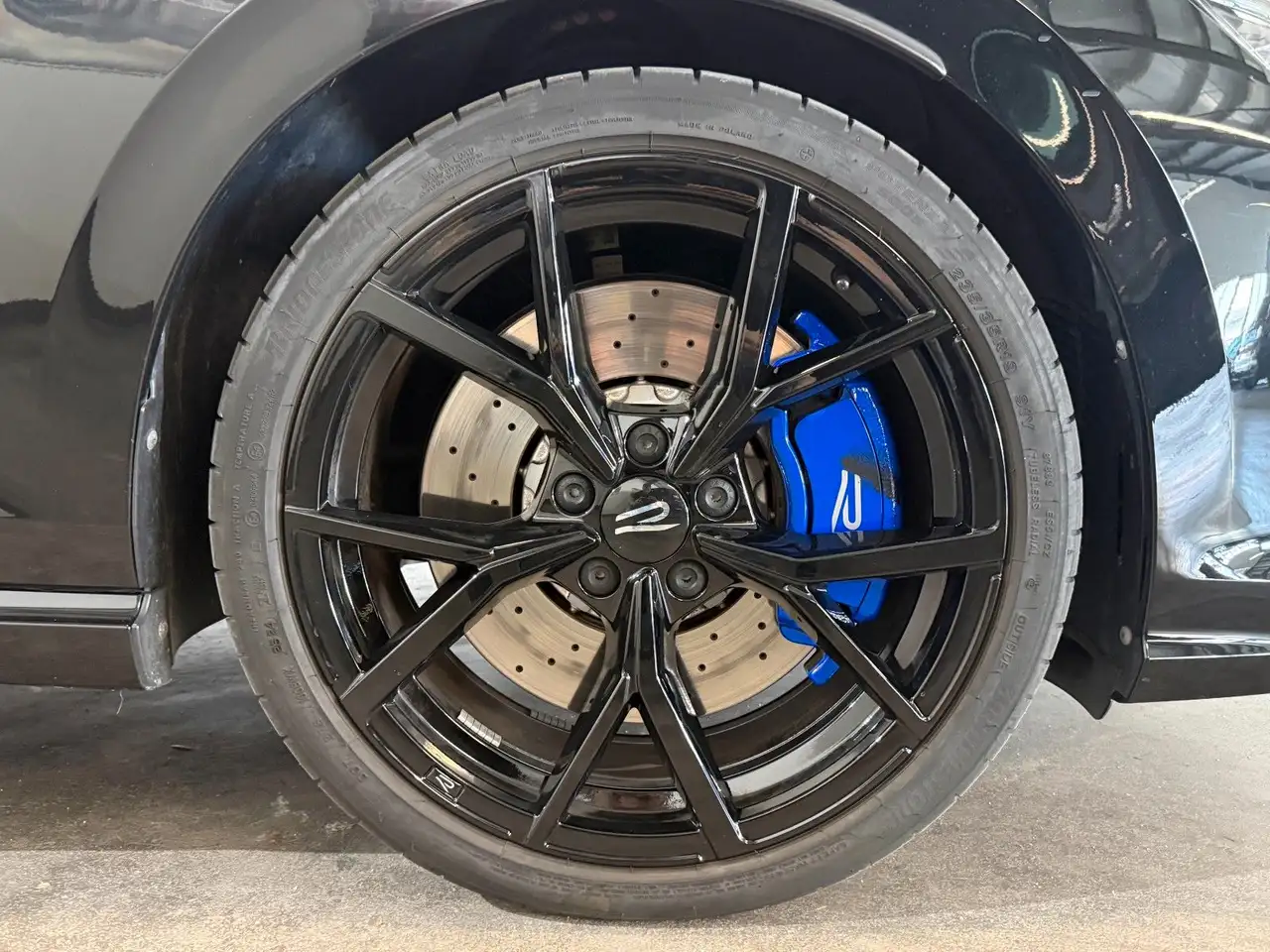 Volkswagen Golf VIII R 4 Motion Variant 2.0 TSI 5 Jahre Gar — Galerie du véhicule 8