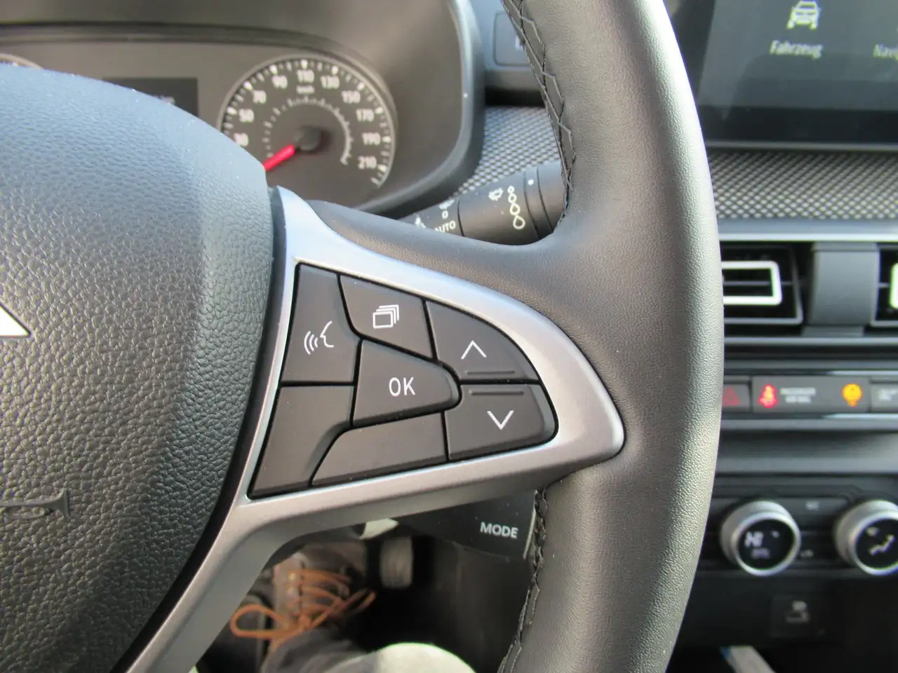 Dacia Logan Black Edition TCe 90 — Galería del vehículo 20