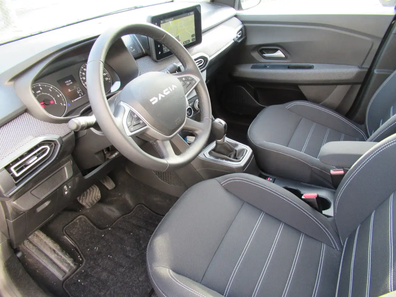 Dacia Logan Black Edition TCe 90 — Galería del vehículo 12