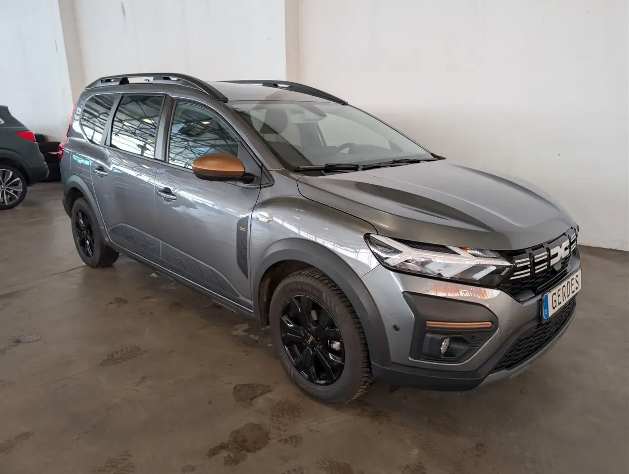 Dacia Jogger Extreme+ 1.0 TCe 110 — Galería del vehículo 8