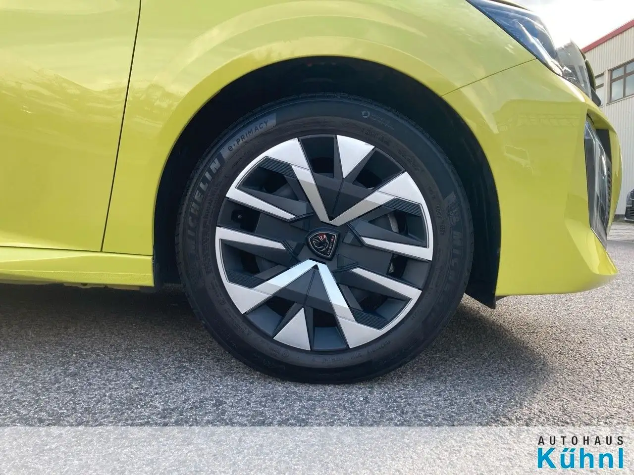 Peugeot 208 Active PureTech 100 — معرض صور السيارة 11