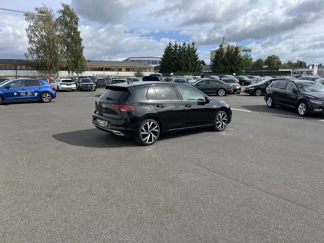 Volkswagen Golf 1.5 TSI Style 2,99% Fin. Navi RFK SHZ TravelAssist — Galería del vehículo 8
