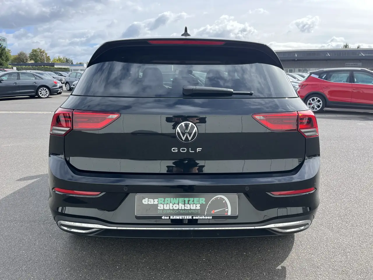 Volkswagen Golf 1.5 TSI Style 2,99% Fin. Navi RFK SHZ TravelAssist — Galería del vehículo 9