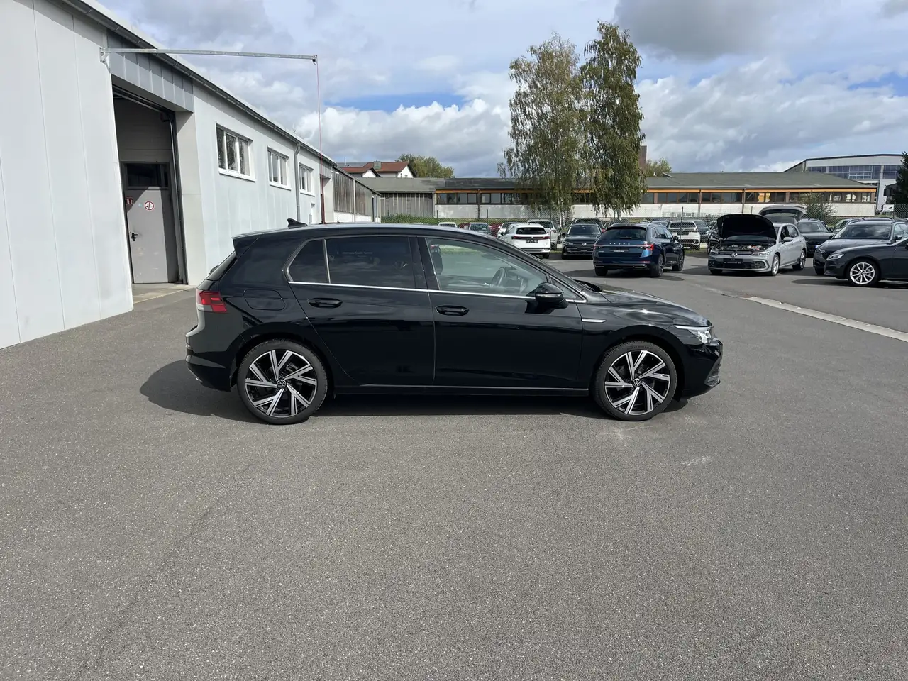 Volkswagen Golf 1.5 TSI Style 2,99% Fin. Navi RFK SHZ TravelAssist — Galería del vehículo 6