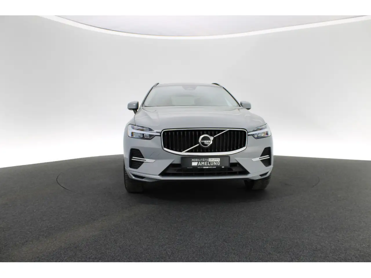 Volvo XC60 B4 Core KLIMA PDC KAMERA NAVI FACEL. LED — Galería del vehículo 9