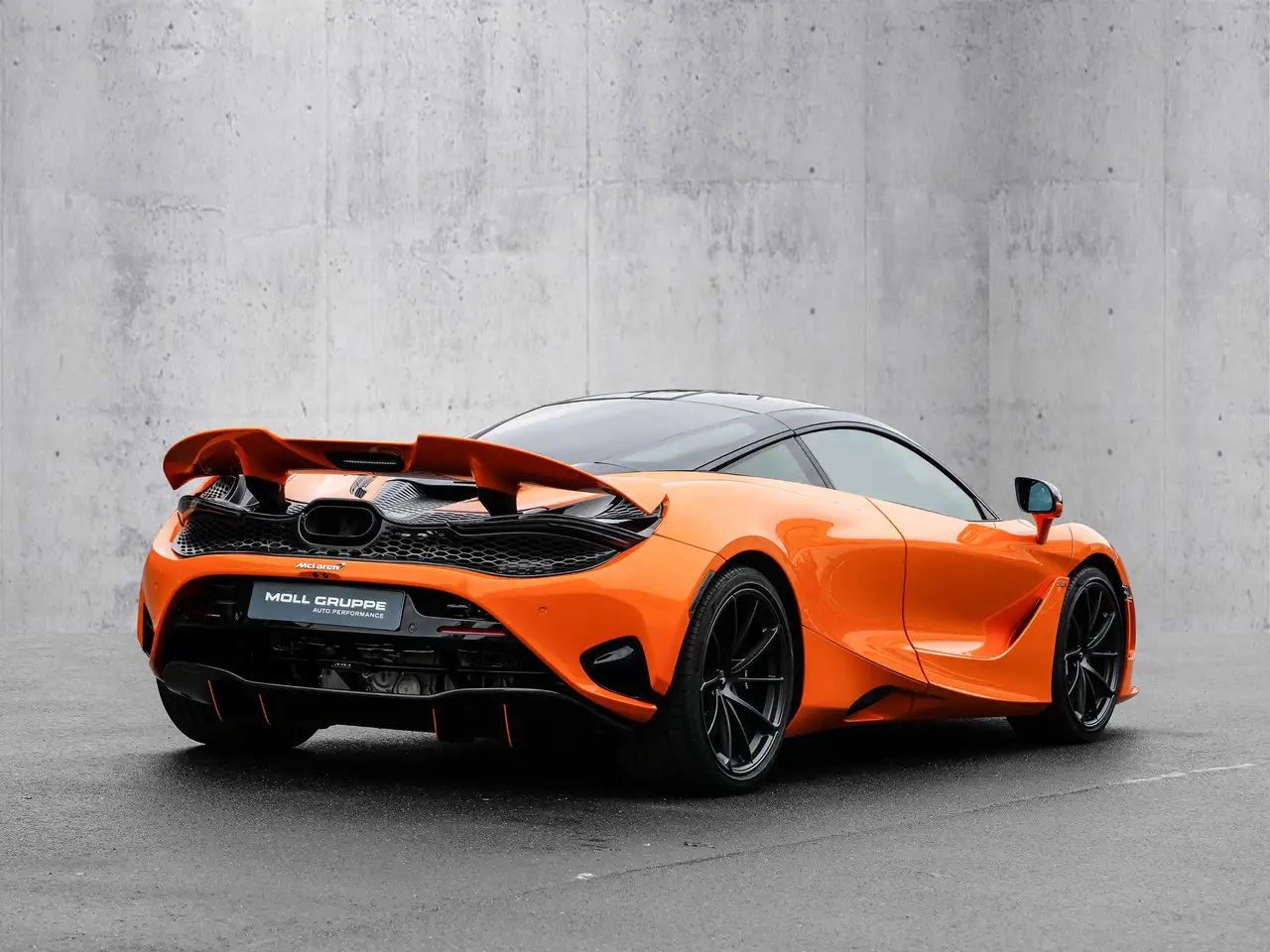McLaren 750S Coupé Ventura Orange, Interior Carbon — Galerie du véhicule 3