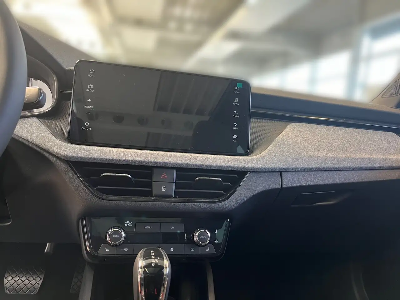 Skoda Kamiq 1.5 TSI DSG Selection *PANO*NAVI*KAMERA*MATRIX* — معرض صور السيارة 13