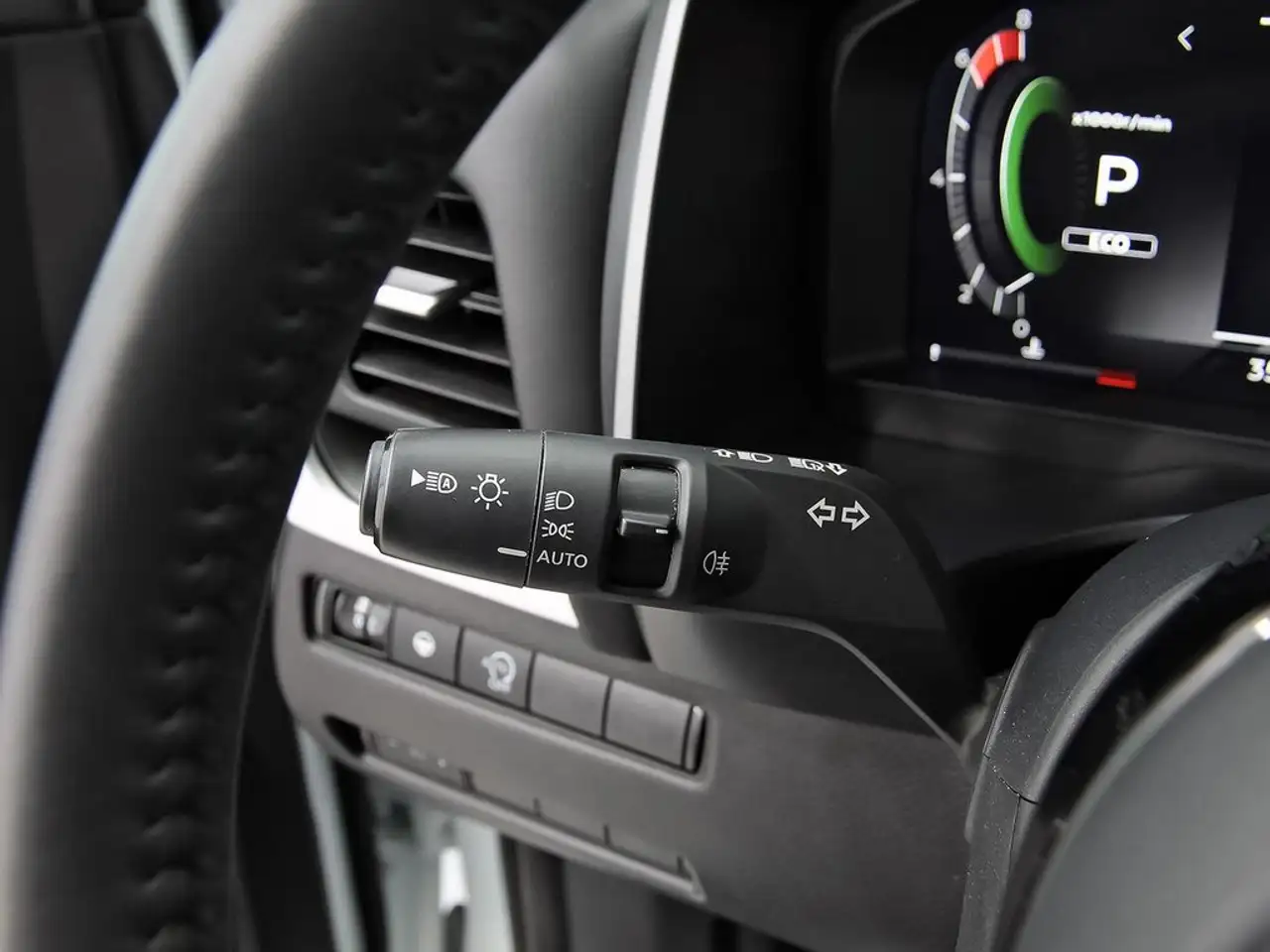 Nissan Qashqai DIG-T 116kW CVT N-Connecta — Galería del vehículo 13