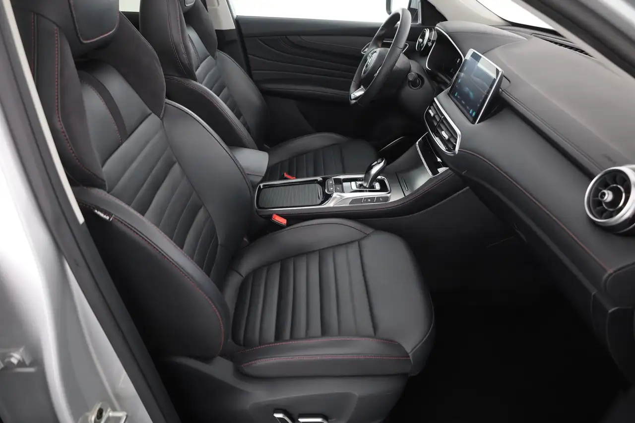 MG HS 1.5 T-GDI Luxury Aut. LED ACC Navi 360° Pano — Galerie du véhicule 21
