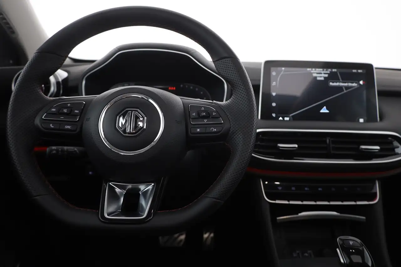 MG HS 1.5 T-GDI Luxury Aut. LED ACC Navi 360° Pano — Galerie du véhicule 10