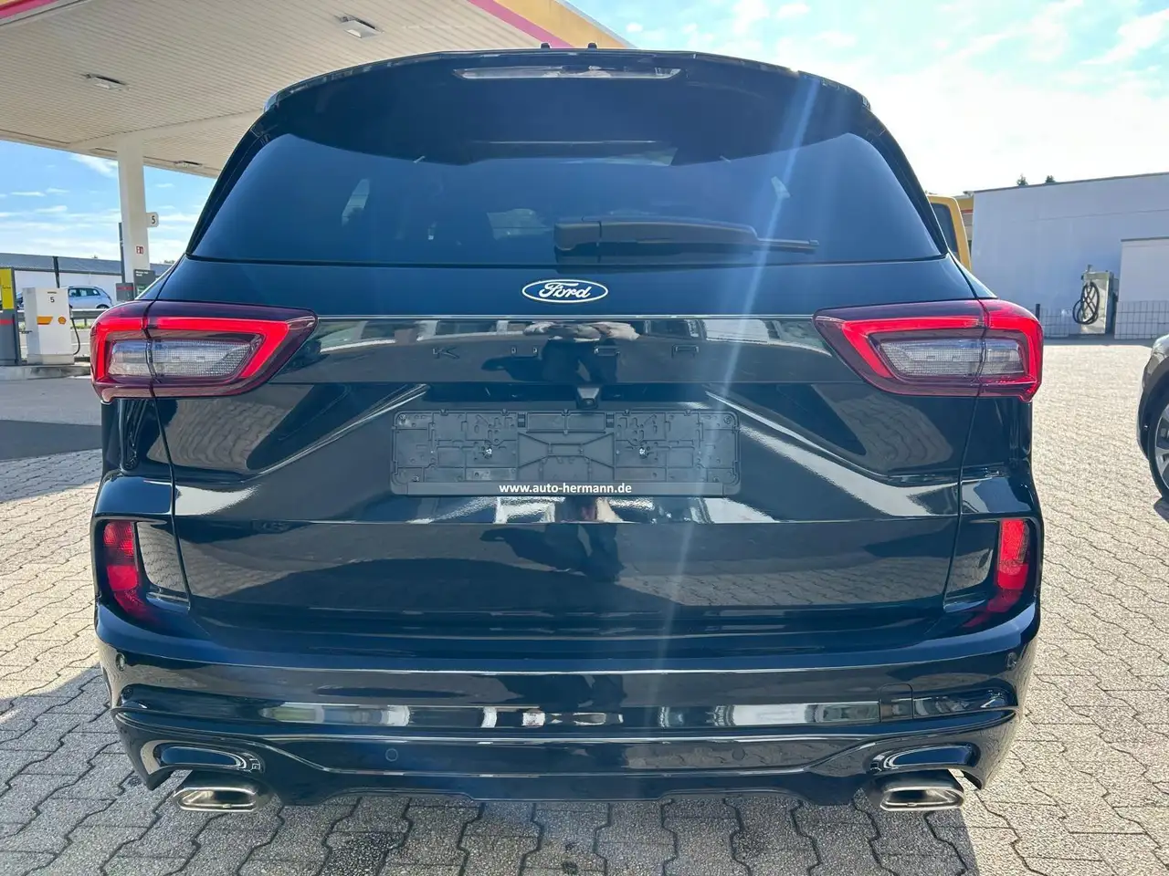 Ford Kuga ST-Line X 1,5 EcoBoost AHK PANO — Galería del vehículo 5